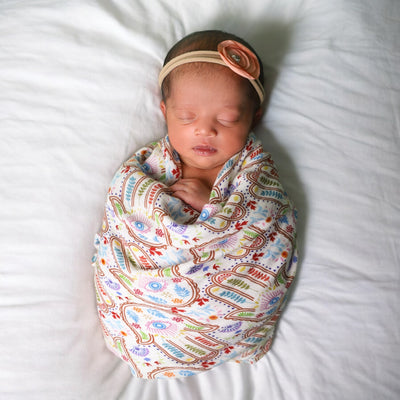 Hamsa Swaddle